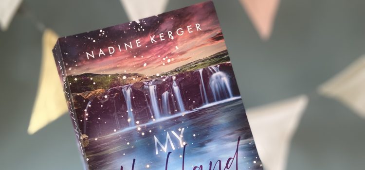 „My Highland Heart“ von Nadine Kerger, erschienen bei Goldmann ᵘⁿᵇᵉᶻᵃʰˡᵗᵉ ᵂᵉʳᵇᵘⁿᵍ, ᴿᵉᶻᵉⁿˢⁱᵒⁿˢᵉˣᵉᵐᵖˡᵃʳ