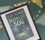 „Dunkler Sog“ von Leo Born, erschienen bei beTHRILLED / Bastei Lübbe ᵘⁿᵇᵉᶻᵃʰˡᵗᵉ ᵂᵉʳᵇᵘⁿᵍ, ᴿᵉᶻᵉⁿˢⁱᵒⁿˢᵉˣᵉᵐᵖˡᵃʳ