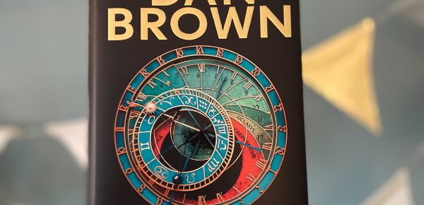 „The Secret of Secrets“ von Dan Brown, erschienen bei Lübbe ᵘⁿᵇᵉᶻᵃʰˡᵗᵉ ᵂᵉʳᵇᵘⁿᵍ, ᴿᵉᶻᵉⁿˢⁱᵒⁿˢᵉˣᵉᵐᵖˡᵃʳ
