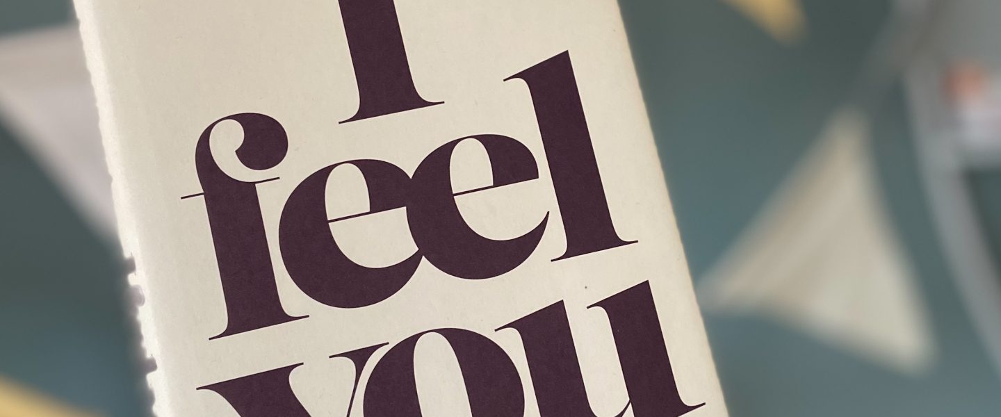 „I feel you“ von Yasmine M’Barek, erschienen bei Eichborn ᵘⁿᵇᵉᶻᵃʰˡᵗᵉ ᵂᵉʳᵇᵘⁿᵍ, ᴿᵉᶻᵉⁿˢⁱᵒⁿˢᵉˣᵉᵐᵖˡᵃʳ